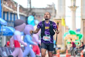 BIB: 5104
                            <button type="button" onclick="openModal(24884631)" class="btn btn-primary btn-sm float-right btn-popup" data-toggle="modal" data-target=".modal-high-quality">
                        <i class="fas fa-shopping-cart"></i> Add to Cart
                    </button>
                                            <button type="button" onclick="isThisMe(24884631, true)" class="btn btn-success btn-sm float-right btn-popup btn-isme hidden" data-toggle="tooltip" data-placement="bottom" title="นี่คือรูปของคุณใช่ไหม คลิกที่นี่เพื่อเอาเข้าอัลบั้ม">
                        <i class="fas fa-plus"></i> Add to album
                    </button>
                    <button type="button" onclick="isThisMe(24884631, false)" class="btn btn-warning btn-sm float-right btn-popup btn-isnotme hidden">
                        <i class="fas fa-ban"></i> Remove from album
                    </button>